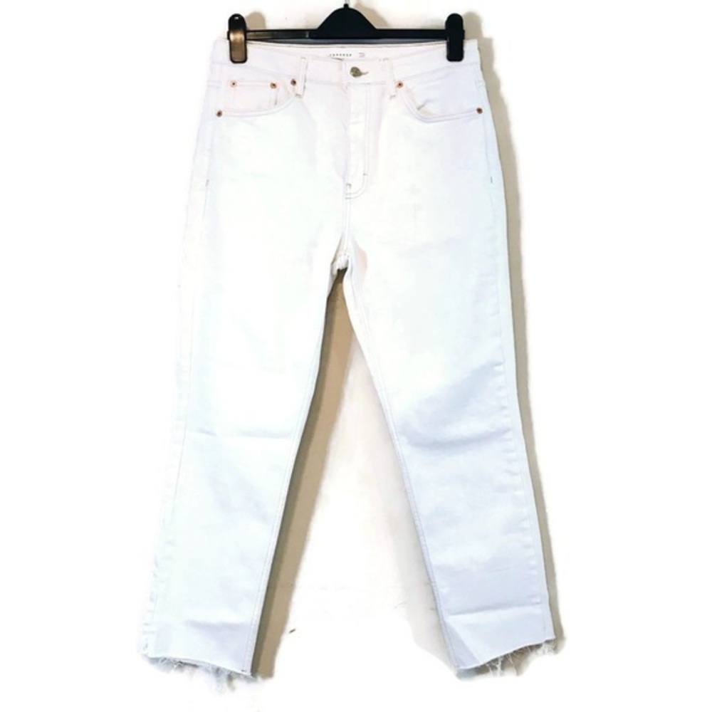 TOPSHOP White High Waisted Straight Leg Jeans Frayed Hems Women’s size 32 14